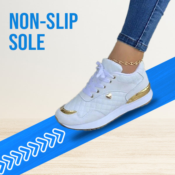 ADIDAȘI UȘORI LA MODĂ, CU TALPĂ ANTI-ALUNECARE CHICMOVE™