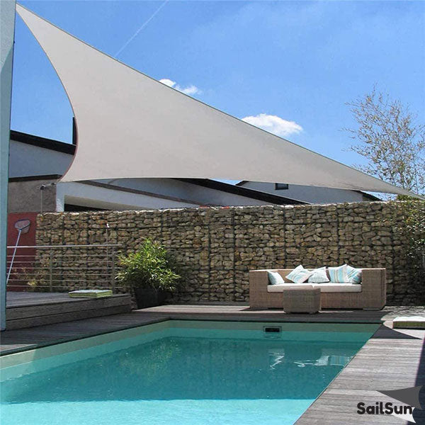 PRELATĂ SOLARĂ PENTRU RELAXARE LA UMBRĂ ÎN ZILELE DE VARĂ SAILSUN®