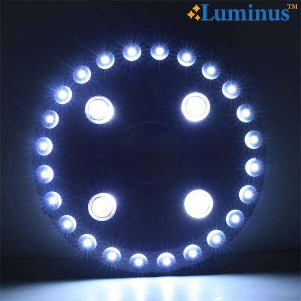 LAMPĂ LED PORTABILĂ CU POSIBILITATE DE INSTALARE PE UN ABAJUR ALIMENTAT DE BATERII LUMINUS™